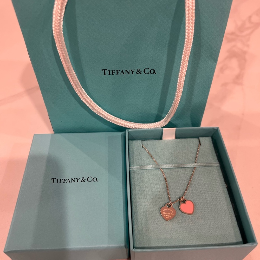 Pink Double Heart Tag Pendant
in Silver, Mini (With Box and Bag)